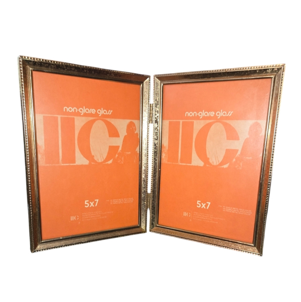 Vintage Brass & Non-Glare Glass Hinged Bi-Fold Dual 5X7 Photo Frames 10"X7"X0.5"